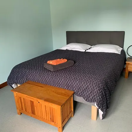 L'arbre De Vie Bed and Breakfast Montmarault